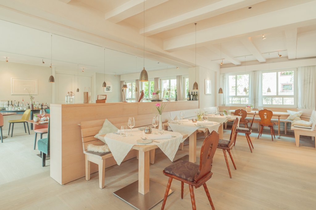Hotel Restaurant Sonne St Peter Feiern & Catering - Sonne St. Peter